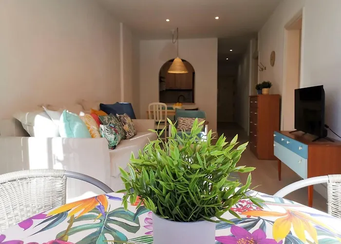 Con 2 - Agaete Park 128 *