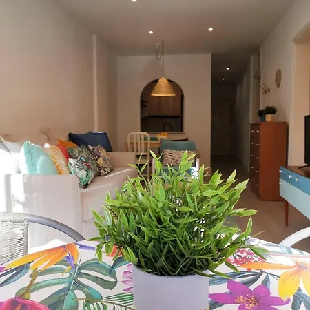 Con 2 - Agaete Park 128 *